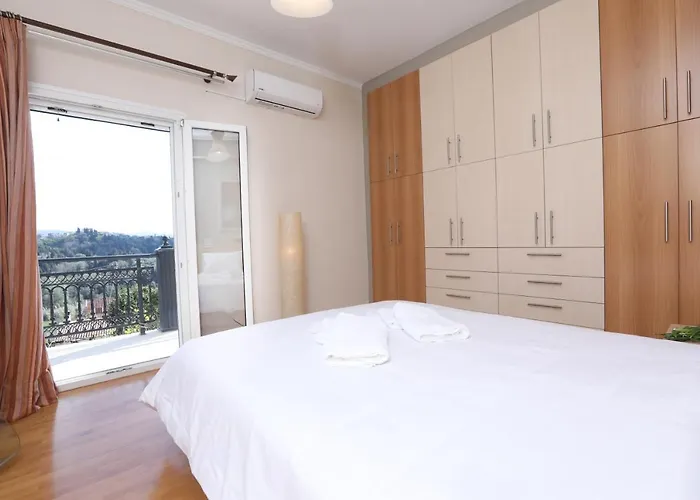 Nuvola Apartment Antipernoi